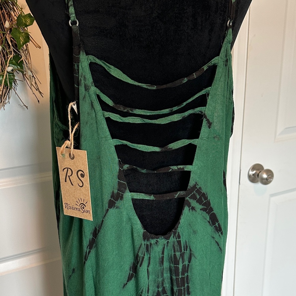 NWT Tie-Dye Maxi Dress in Green, Red, and Yellow - Picture 4 of 6